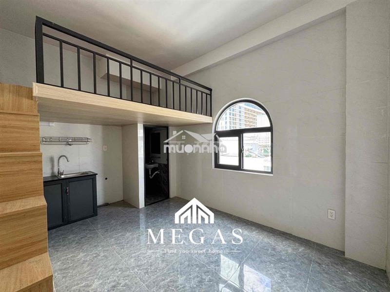 Khai trương duplex cửa sổ trời đi bộ qua đh văn lang cs3