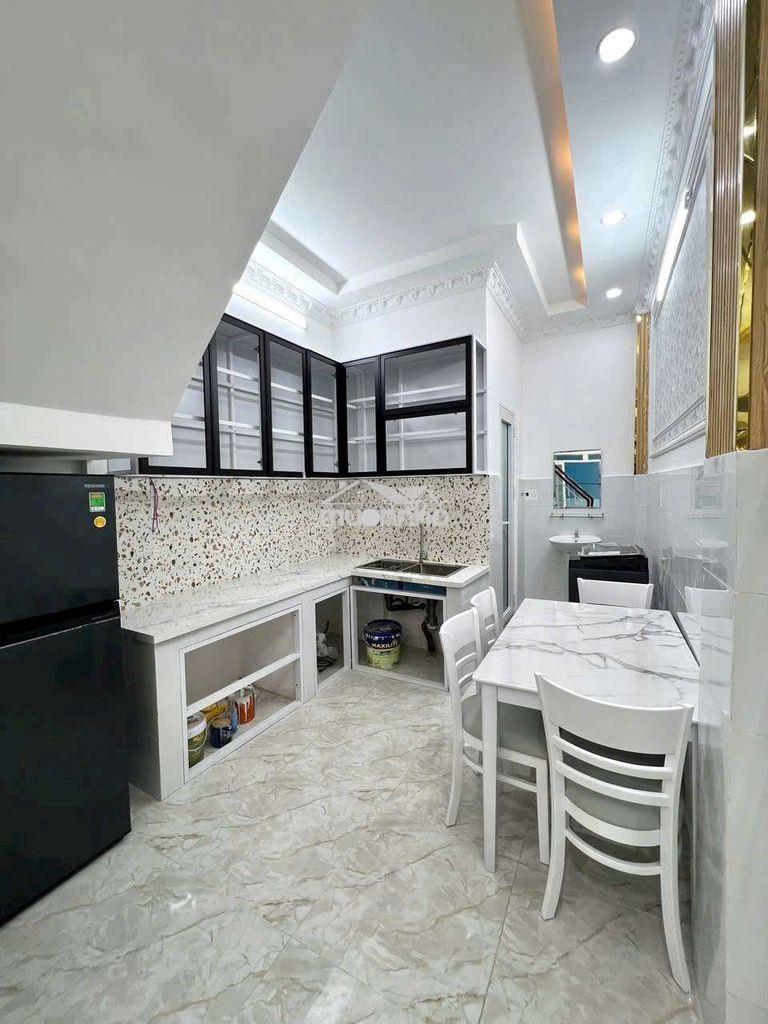 Cho thuê nhà đẹp fhunl nội thất y hình  - 3