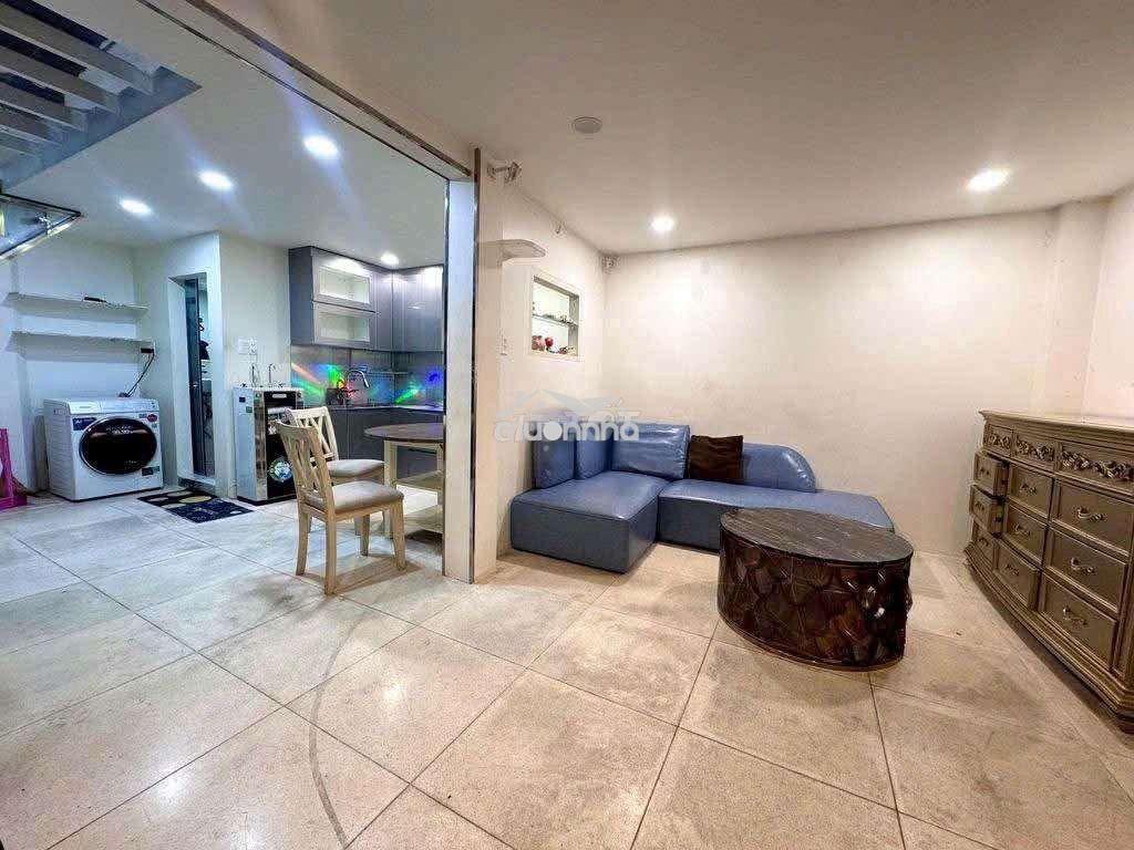 🏠🏠 Cho thuê nhà bến vân đồn, p.2, q.4
💢 dt 8m ❌ 5m, kết - 3
