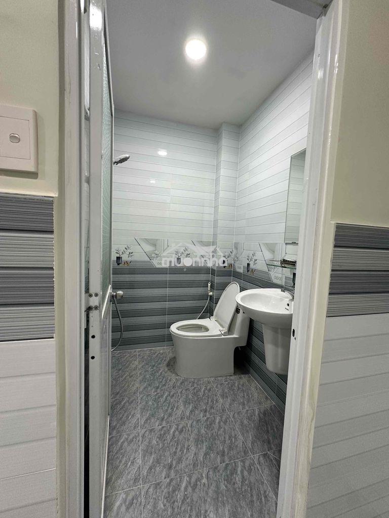 Chính chủ bán gấp - phạm hùng gần q8 - 3.7m x 11m - hẻm 6m - 2.150 ty - 4