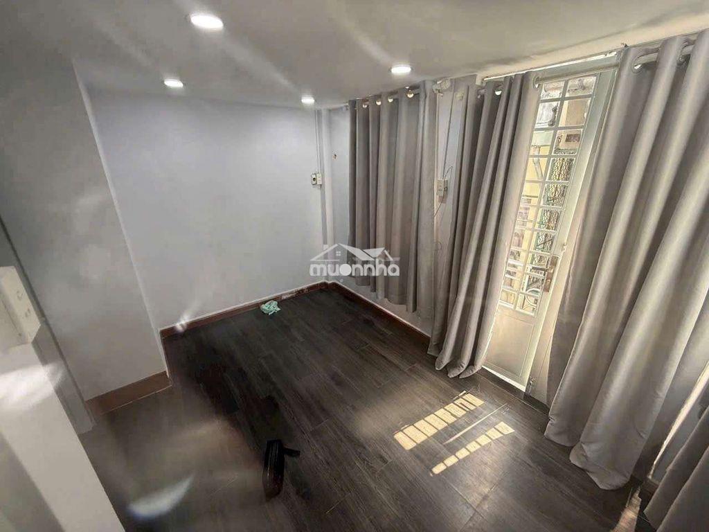 ❤️ Chủ hạ giá còn 3tỷ050 ❤️
🏠🏠 bán nhà hẻm trần hưng đạo  - 2