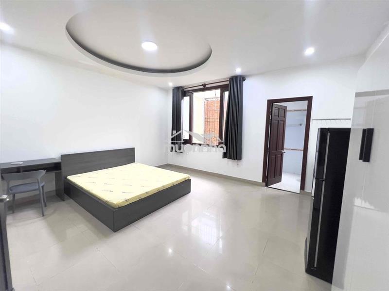 Chính chủ cho thuê phòng đủ nội thất cửa sổ thoáng quận 7