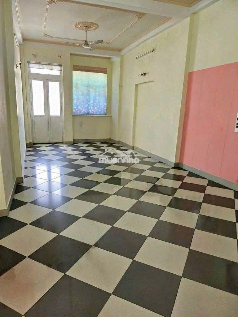 Nhà hẻm tạ uyên, trệt lửng 2 lầu st, 5pn 4wc, 4x17m, 20tr - 3