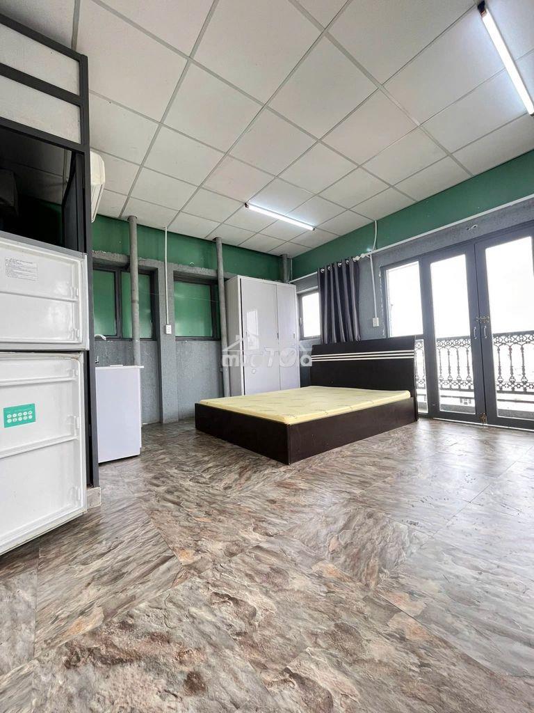 Phòng ban công, cửa sổ, giờ tự do, khoá vân tay, full nội thất - 2
