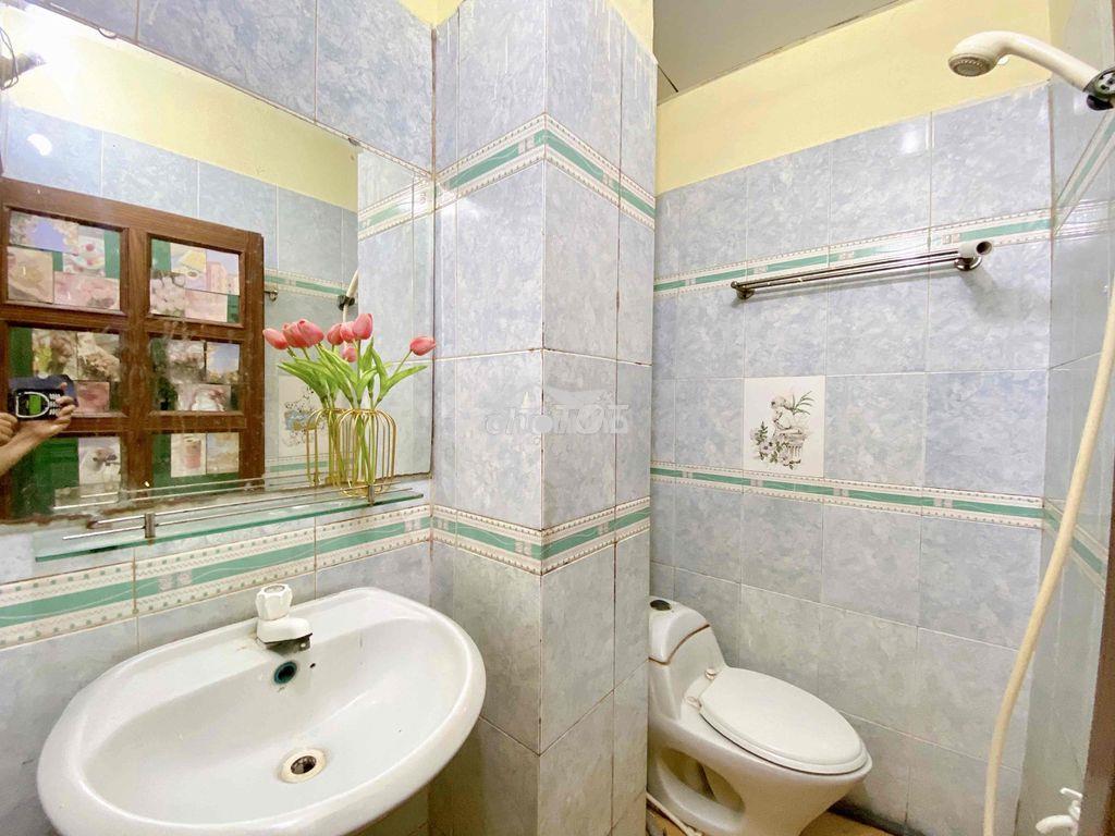 Phòng trọ giá rẻ , gần học viện hàng không , 20m2 , giá 3.3tr - 4