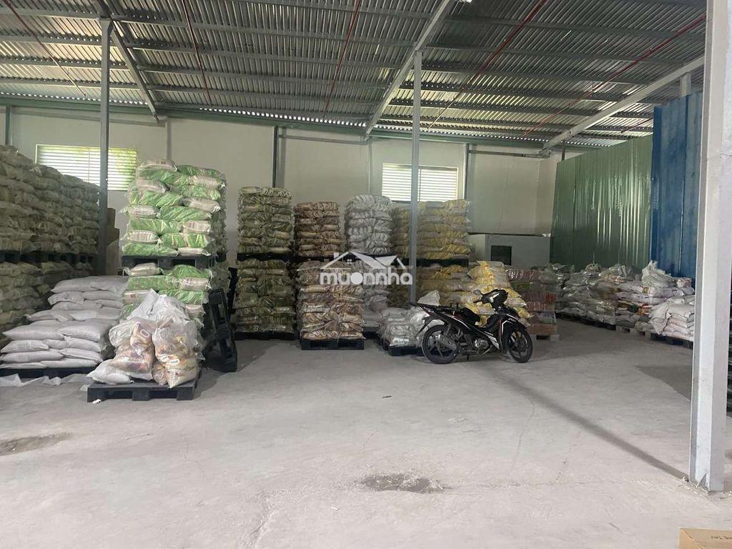 Cho thuê xưởng 600m2 giá thuê 20 triệu/ tháng - 2