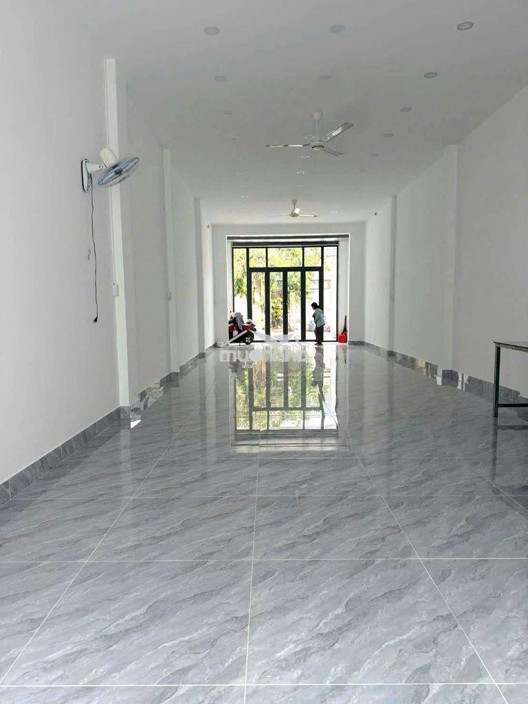 Nhà mới xây trống suốt - 3