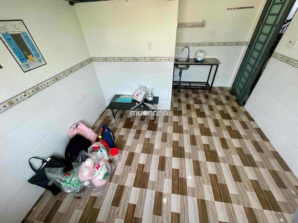 Cần phòng tháng 9 👉 ở được 4 bạn ngay lê văn việt - 3