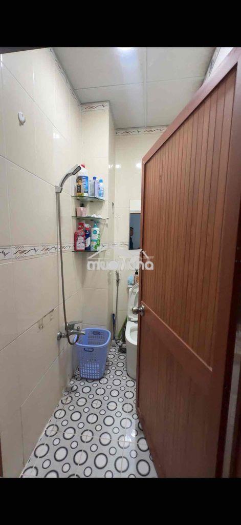 Studio cửa sổ giá chỉ 4tr5 ngay q4 - sát đh ntt - 4