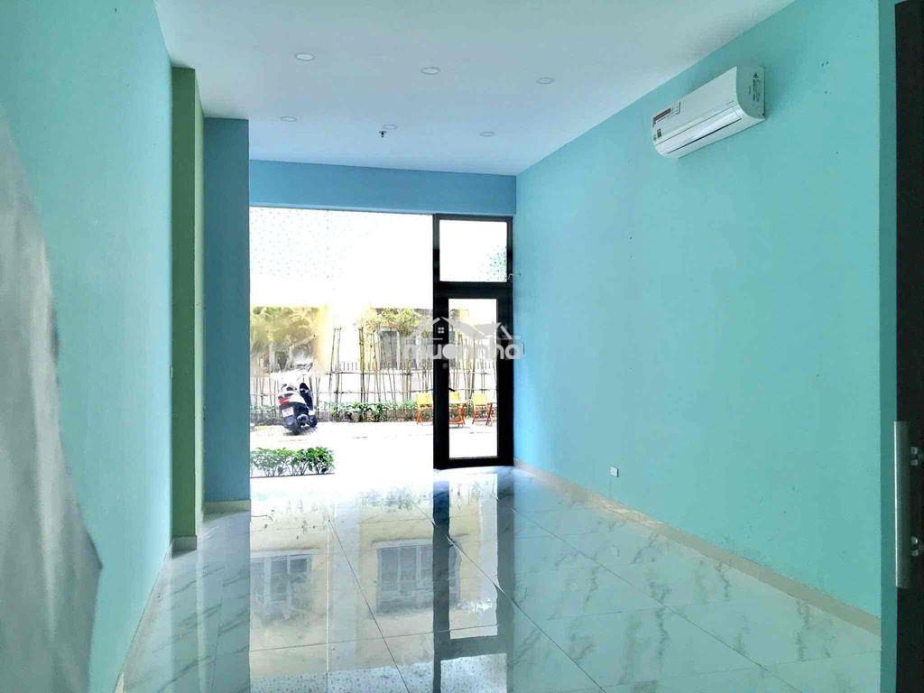 Shophouse tầng trệt, có toilet riêng, giá 10 triệu - 4