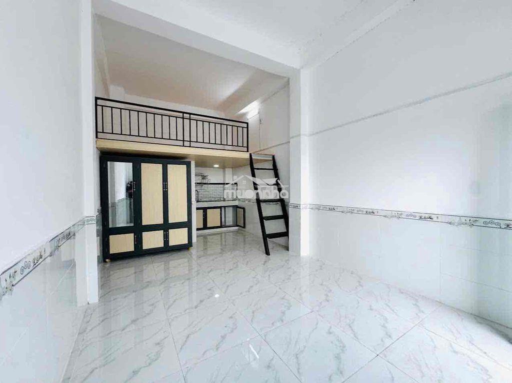 Cho thuê phòng rộng ở được 3,4 người - gác cao - thang máy - 3