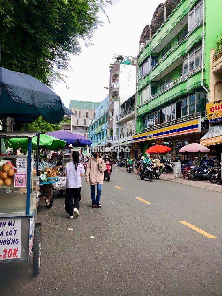 Mặt tiền đào duy từ ngay đại học kinh tế, nhà 5 tầng mới . 22 tỷ tl - 2
