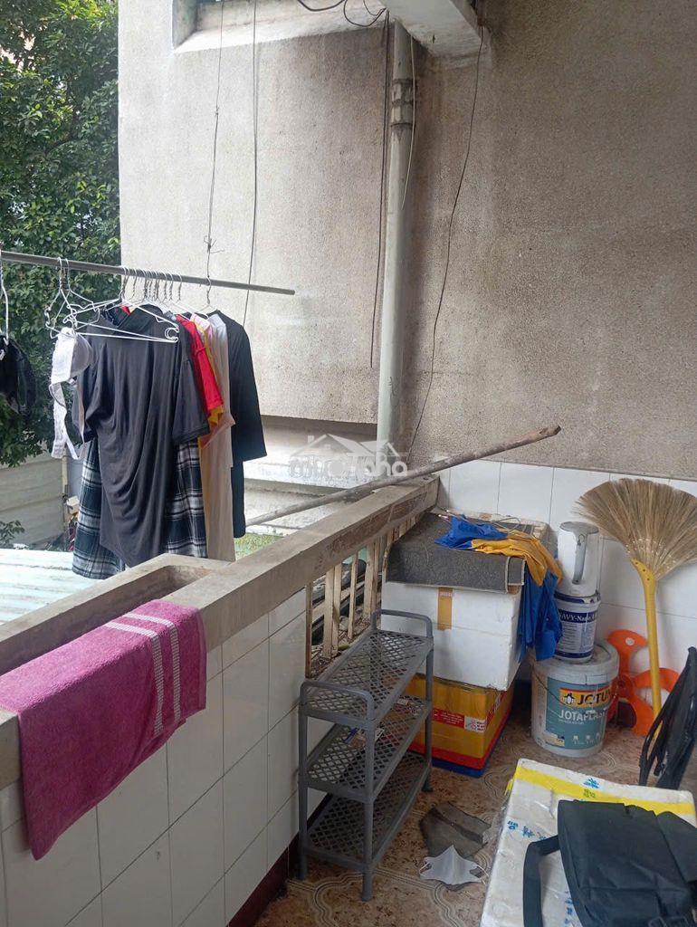 Bán gấp lầu 1  cc hùng vương siêu thị đm chợ lớn, q. 5, 50m²,  2,36 tỷ - 2
