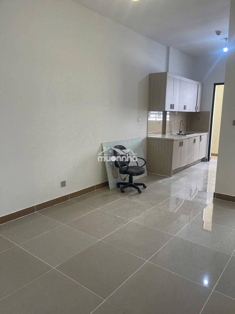 Cho thuê 85m2, 2pn, 3wc, nhà trống. giá 8 triệu - 2