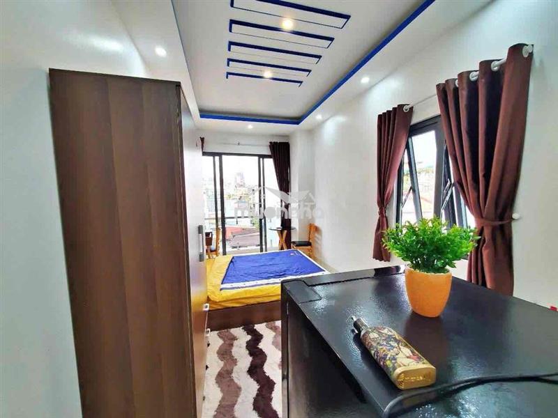 Cho thuê căn hộ studio ban công q4 gần đh luật, đh nguyễn tất thành