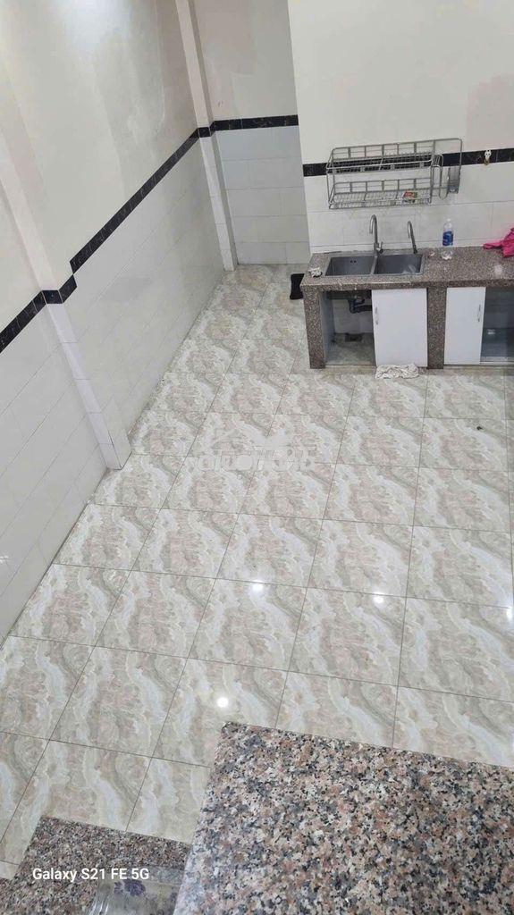 Nhà nguyên căn 1 trệt 2 lầu 4x20m, mặt đường nhựa thông gần cây xăng61 - 2