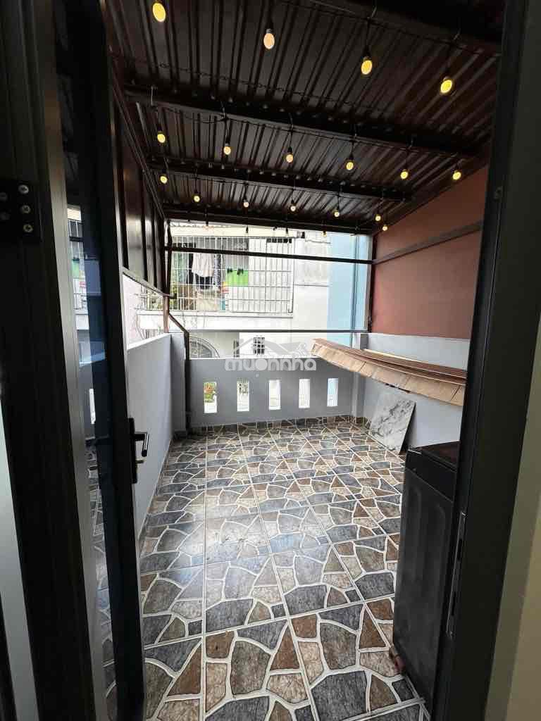 B.án nh.à trần bình trọng q.5 - 1 trệt 1 lửng 2 lầu st trước btct  - d - 3