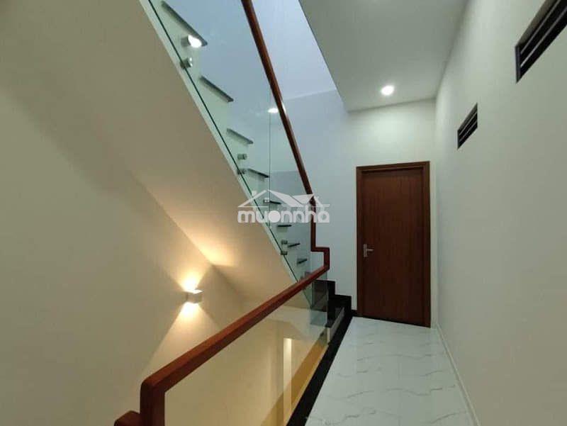 Cho thuê nhà mới 100% phạm văn chí, 4 tầng 4pn5wc, chỉ 12.5tr