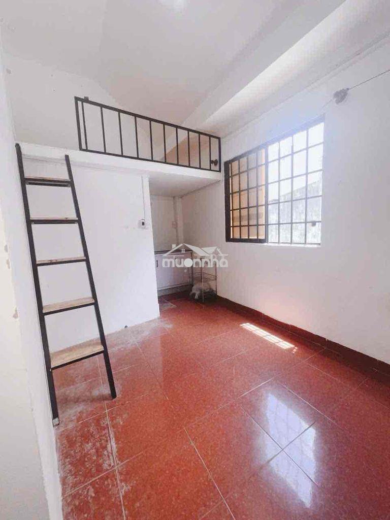 Duplex cửa sổ trời - gác cao chỉ 4.xxx ngay trung tâm  q3 - 2