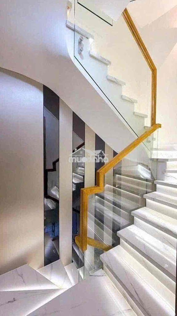 Chính chủ bán nhà đường số quận 4 5 tầng hoàn công đủ 4 tỷ nhỉnh - 4