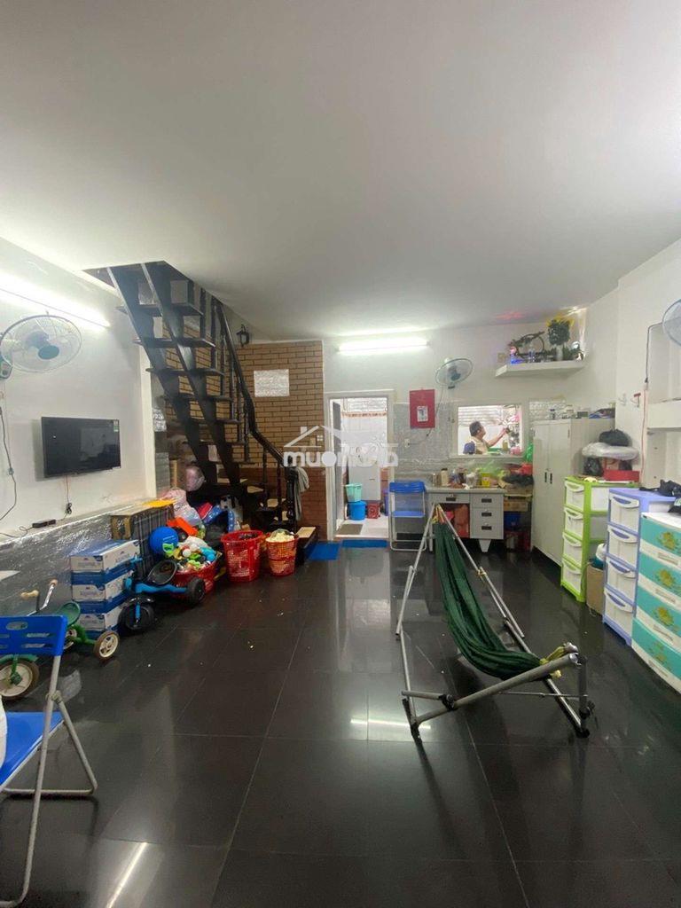 Bán nhà quận 10 đường  3 tháng 2 nở hậu 43m chỉ 7.4 tỷ