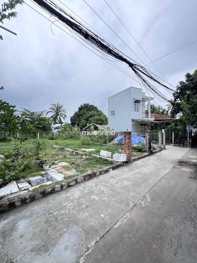 Bán đất trung tâm nha trang gần chợ đầm, biển. dt: 67m2 - giá: 2tỷ600 - 4