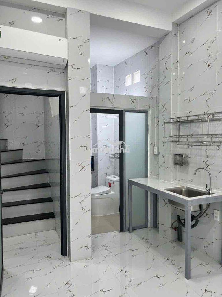 Trung tâm q5 - nhà xây mới - phòng tiện nghi - tt ngay chủ cho thuê - 2