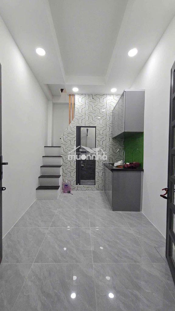 Nhà 3 lầu sổ riêng trần hưng đạo thông ra bùi viện quận 1