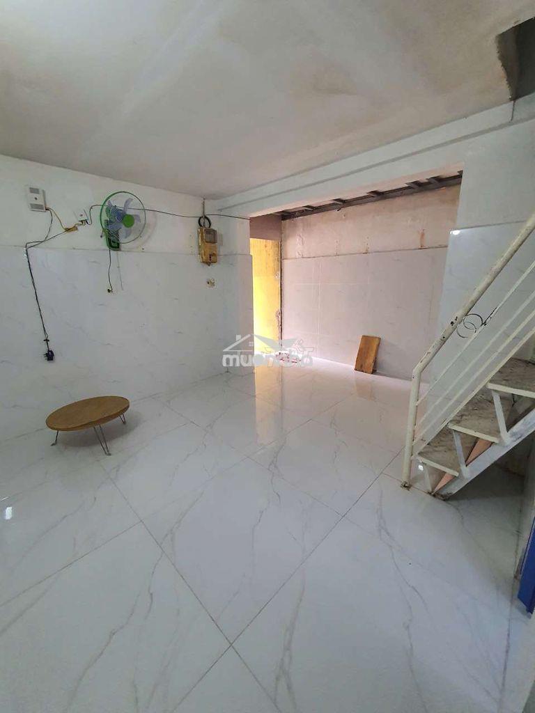 Nhà ở gia đình 4x6 1lầu 1pn 1wc  - 2