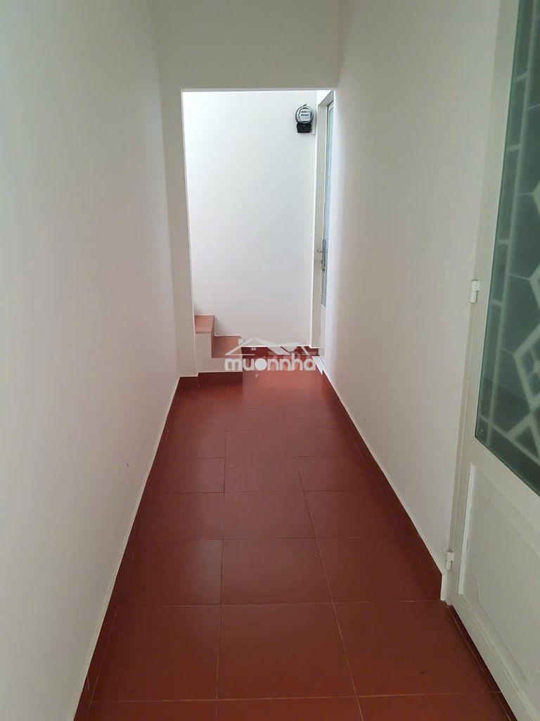 Phòng ngay tt q3.sạch sẽ, an ninh.có lối đi riêng, toilet trong phòng. - 3