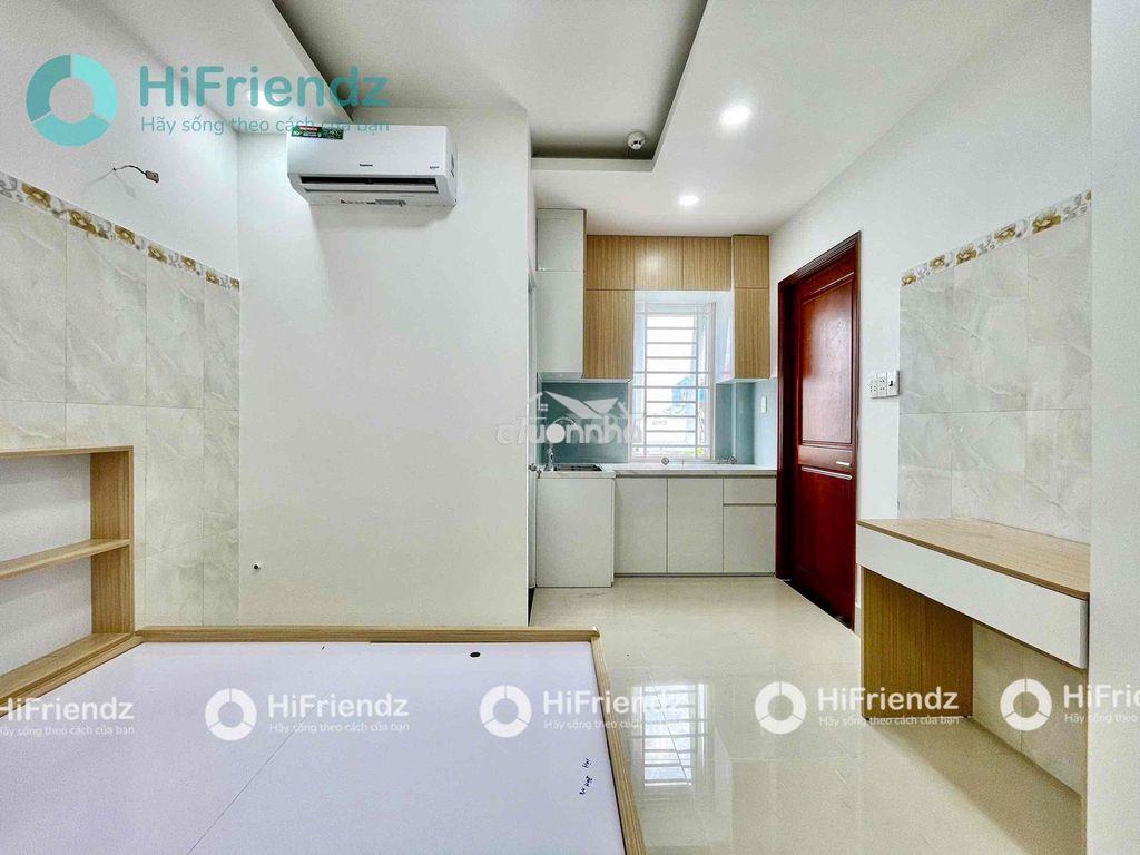 Studio của sổ trời - thích quảng đức - iuh, hv hàng không, đh gia định - 4