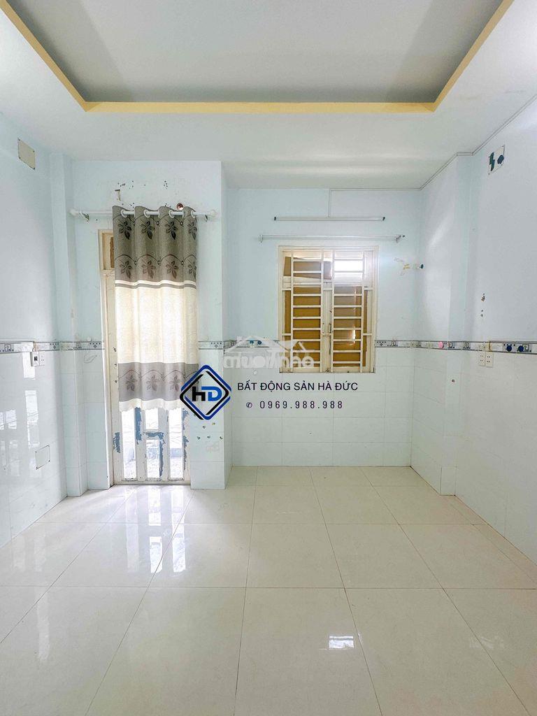 Nhà trệt lầu 4x14 hẻm lớn cách lê văn khương 150m - 4