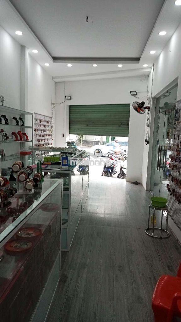 Sang lại mặt bằng đẹp chợ dĩ an t - 3