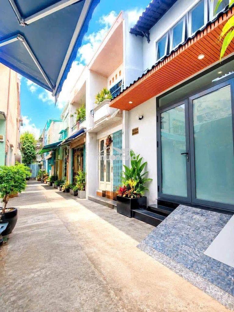 Nhà mới hẻm xe hơi tới nhà, lũy bán bích 5x10 3 tầng st 4pn giá 5.1 tỷ