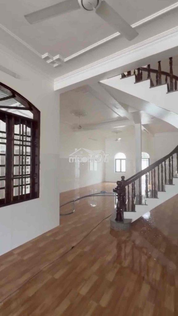 Cho thuê mb - nhà 1t2l - mt đường chính (240m2) p.tân phong - giá:30tr - 3