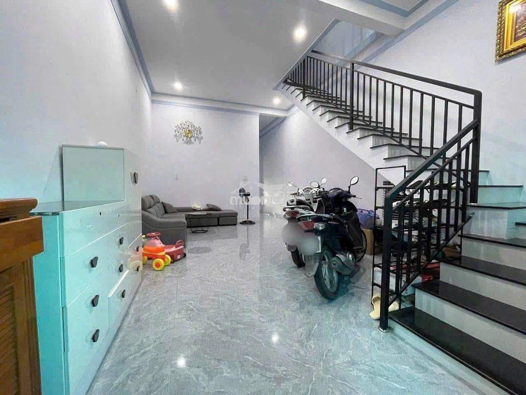 Nhà trệt lầu sổ sẵn đường nhựa rộng , kết cấu 3pn, sân đậu ô tô - 4