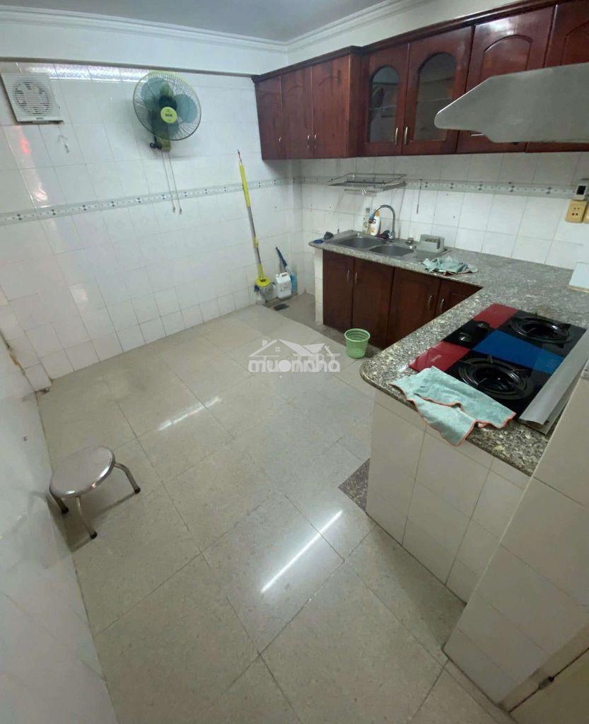 🏠🏠 Quận 10 nhà nguyên căn nguyễn tiểu la gần 3/2 💲 giá 15 triệu
- 2