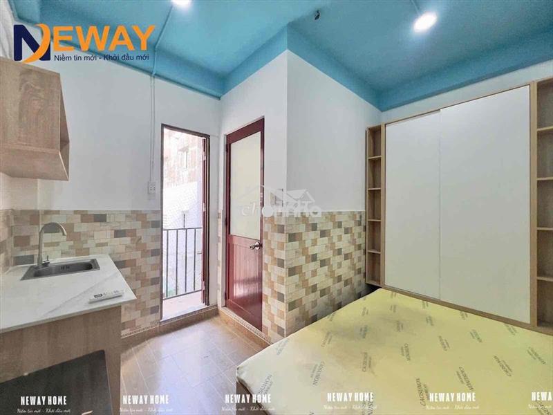 Studio ban công full nội thất - sát cầu chà và, đh y dược, ueh