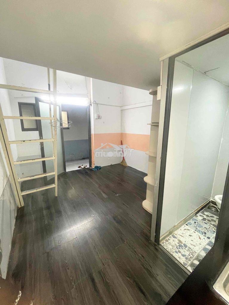 Phòng duplex gác cao ko đụng đầu - 2