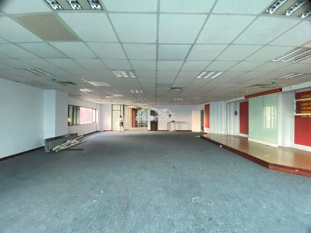 Giá thuê 28$/m2 trục hành chính nguyễn huệ - hơn 300m2 sàn – quận 1 - 3