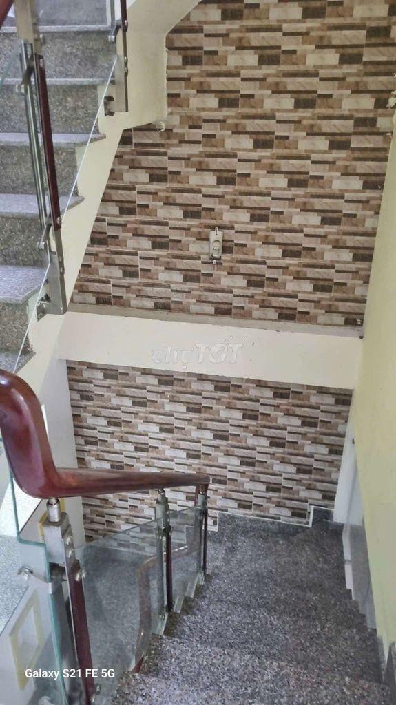 Nhà nguyên căn 1 trệt 2 lầu 4x20m, mặt đường nhựa thông gần cây xăng61 - 3