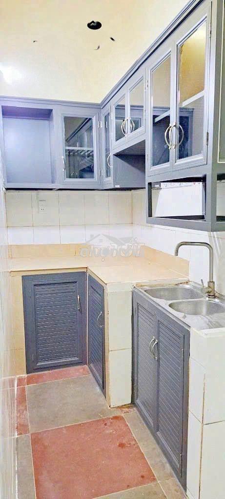 Cho thuê nhà đường tân hương 4 x 11 m đúc 2,5 tấm : 3 pn , 4 wc - 2