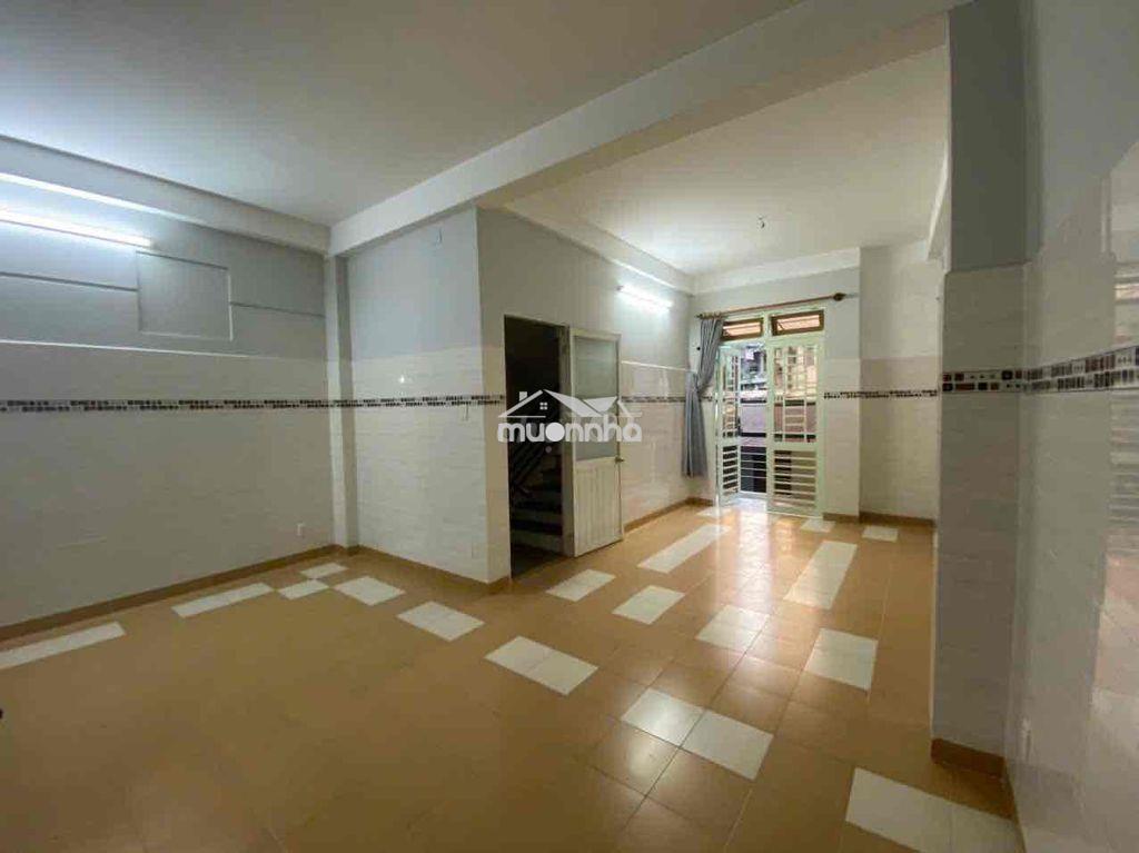 Cho thuê nhà nguyên căn, tầng 2 lầu đúc tiện nghi giá rẻ trung tâm q10 - 2