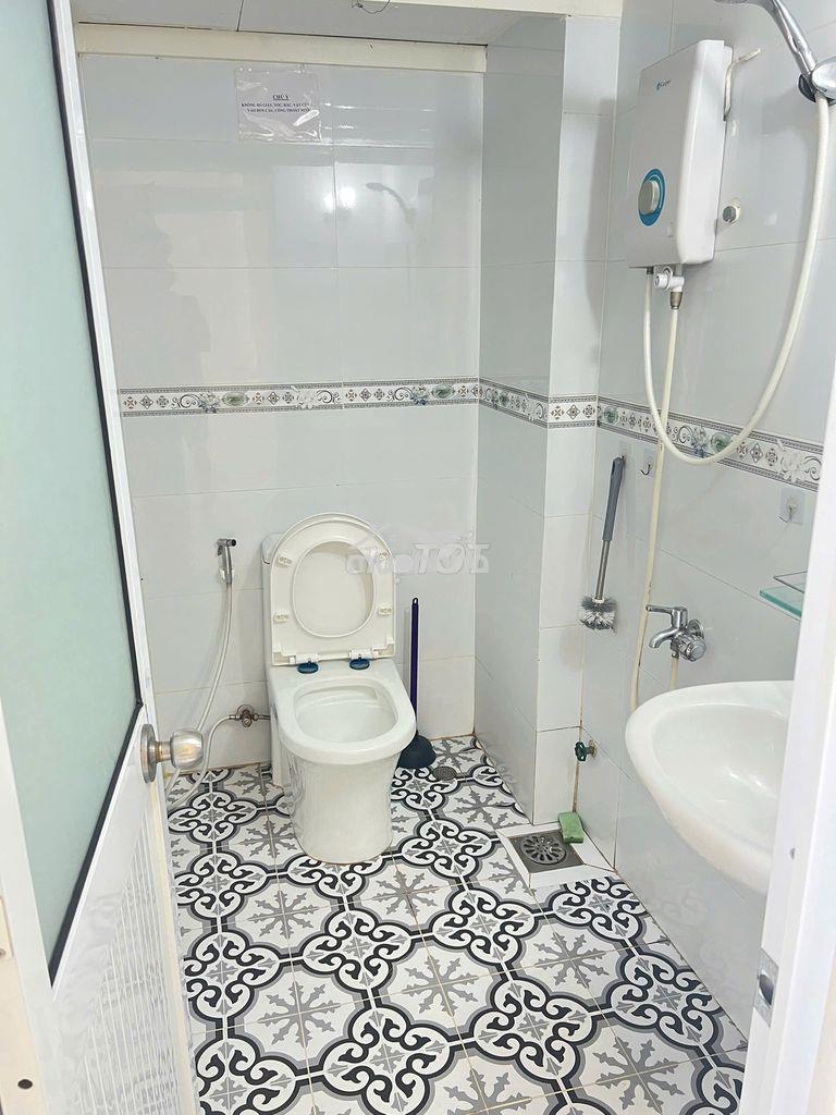 Phòng 1 người thành thái full nội thất giờ giấc tự do, có ban công - 4