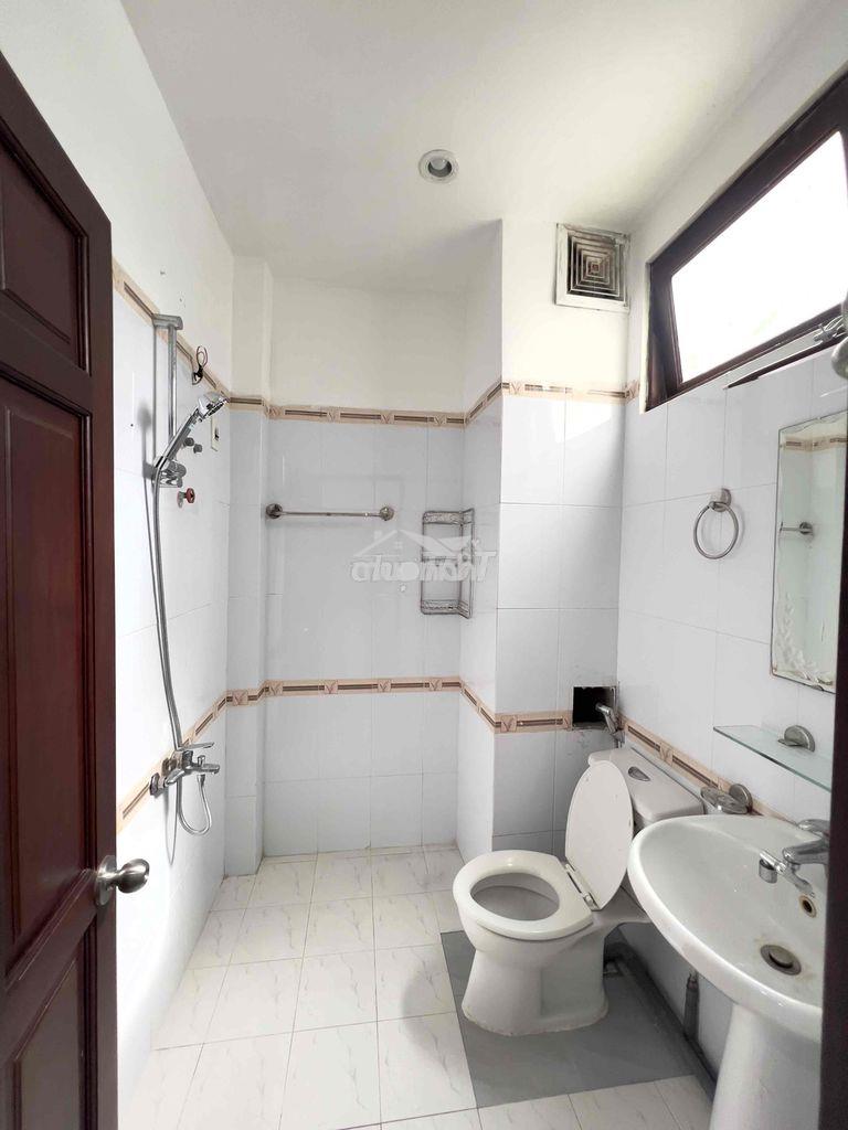Chính chủ cho thuê phòng đủ nội thất cửa sổ thoáng quận 7 - 4