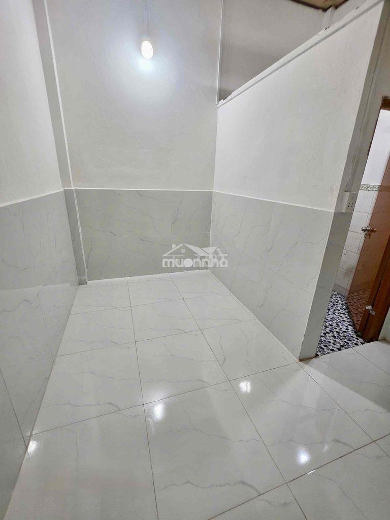 Nhà mới sơn sửa 4x12m (gác lửng) hẻm 5m cụt. ao đôi. bình tân - 3