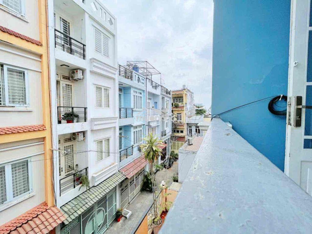 Hai phòng ngủ ban công ngay văn lang cơ sở 3 - 3
