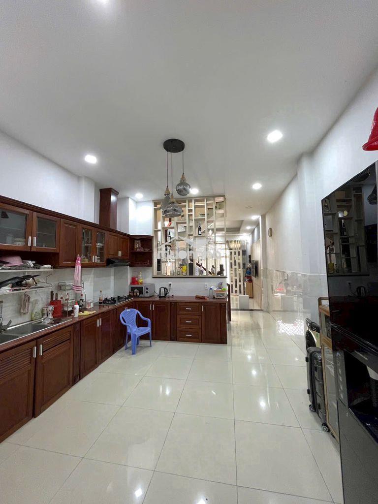 Thuê nhà 3 tầng full nội thấtl 3pn hẻm xe hơi - 3