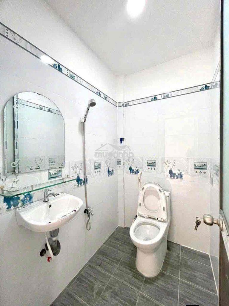 Nhà ngay cầu vượt ngã tư ga gần cầu an lộc giáp gò vấp nhà 1 lầu q12 - 4
