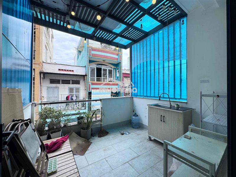 Cho thuê 1pn ngăn bếp balcon siêu rộng 30m2 ngay lê văn sỹ quận 3